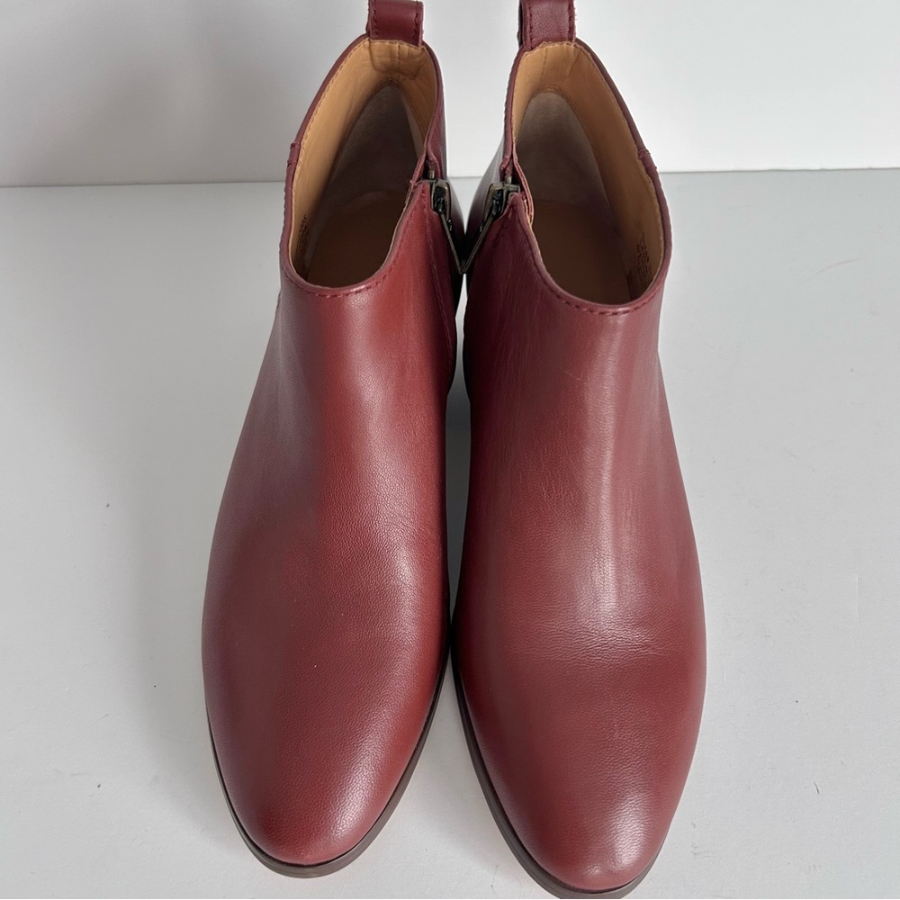J. Crew Factory Ankle Boots. Brown. Size: 7 - Picture 5 of 13